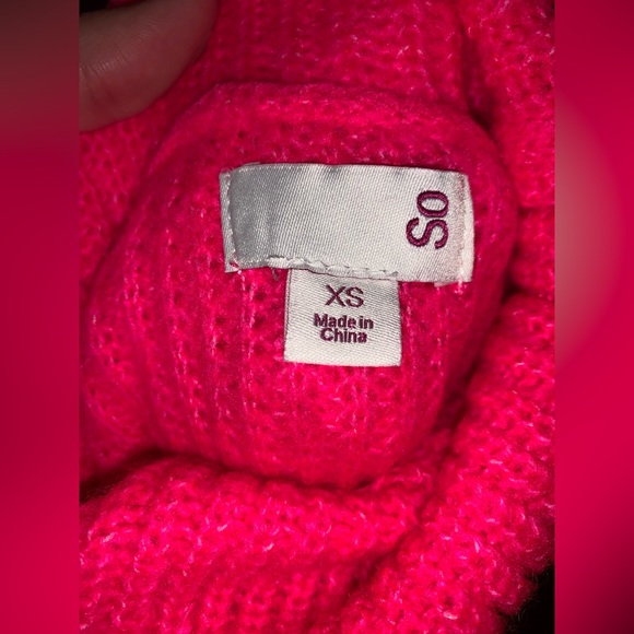 SO vibrant crop sweater. - Picture 3 of 4